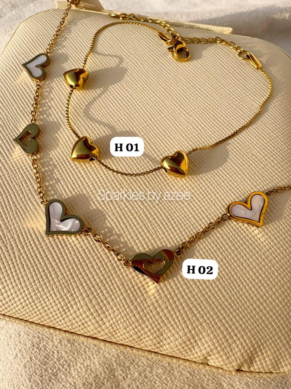 Elegent Heart Bracelet - (18k Gold Plated)